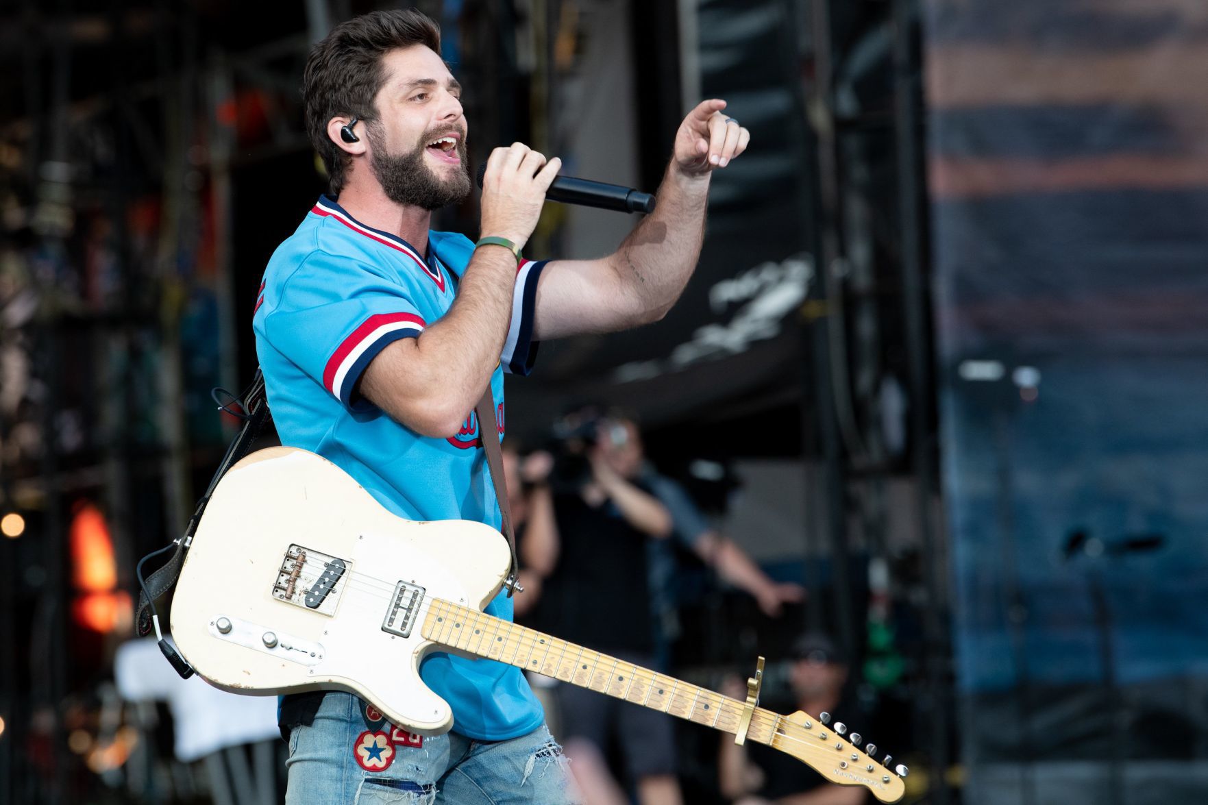 Kenny Chesney, Thomas Rhett at Busch Stadium